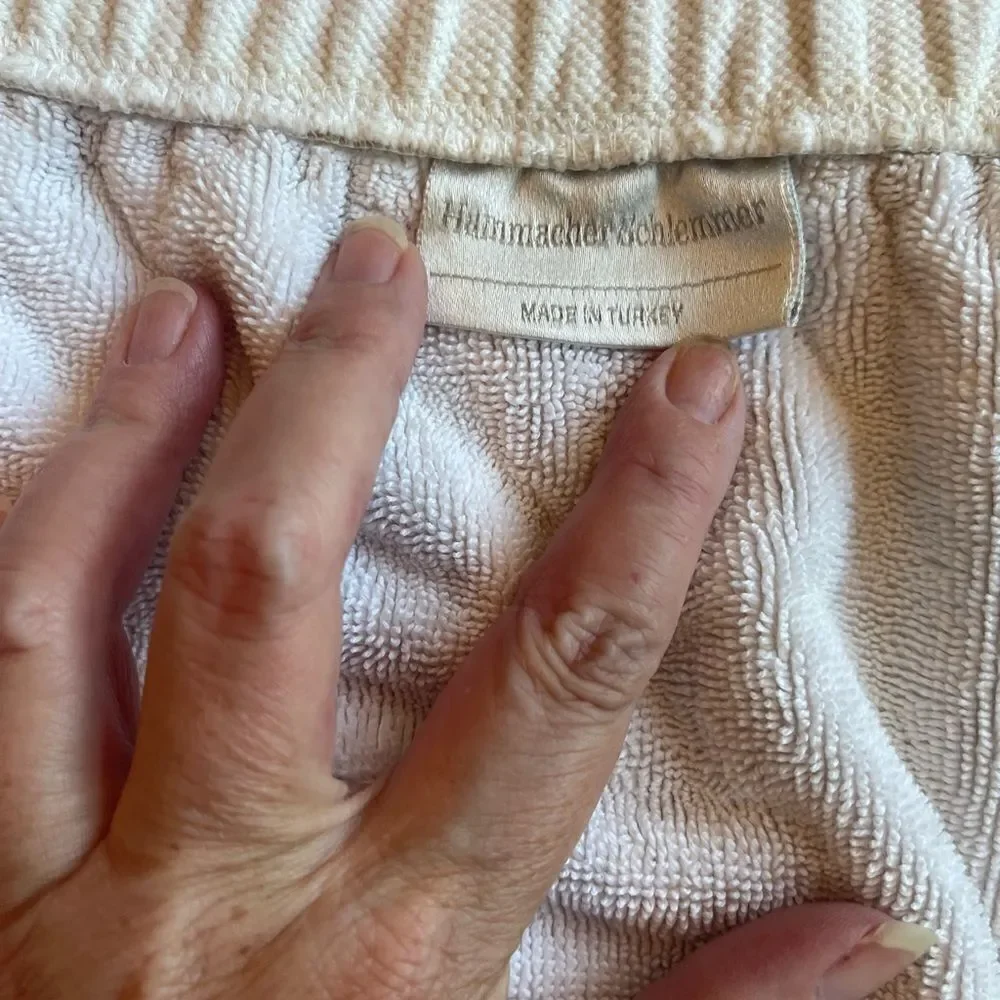 Hammacher Schlemmer Men’s Shower Towel waist wrap!